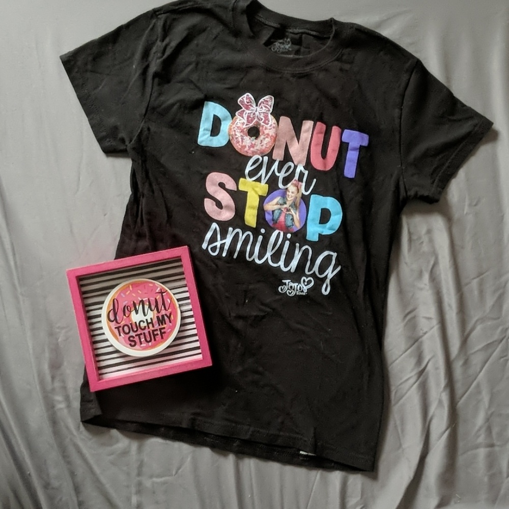 JoJo Siwa donut shirt and donut sign